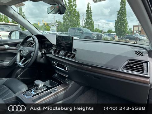 Certified 2023 Audi Q5 2.0T Premium Plus w/ Premium Plus Package AWD/4WD image 20