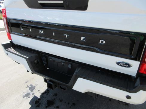 Used 2022 Ford F350 Limited AWD/4WD image 9