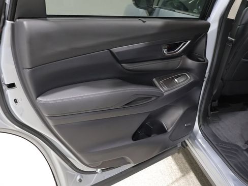 Used 2024 Subaru Ascent Limited w/ Technology Package AWD/4WD image 17