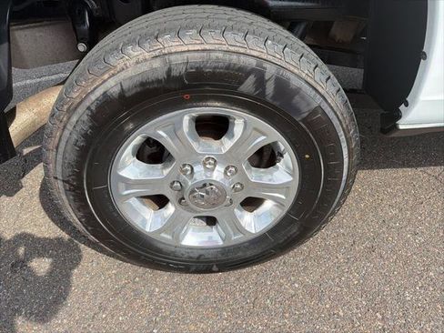 Certified 2024 RAM 2500 Big Horn AWD/4WD image 16