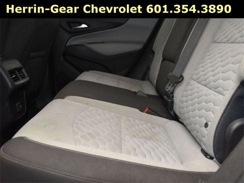 Used 2019 Chevrolet Equinox LT image 16