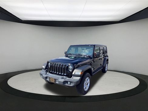 Used 2021 Jeep Wrangler Unlimited Sport image 4