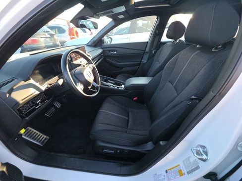 Used 2023 Honda Accord Sport image 9