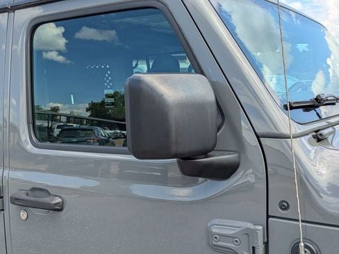 Used 2019 Jeep Wrangler Unlimited Sport S AWD/4WD image 11