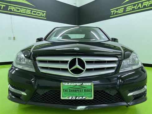 Used 2013 Mercedes-Benz C 300 4MATIC Sedan image 3