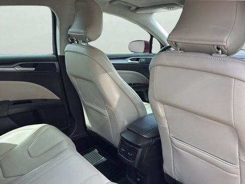 Used 2016 Ford Fusion Titanium FWD image 28