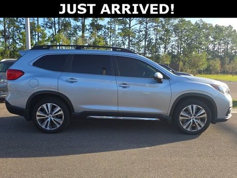 Used 2021 Subaru Ascent Limited w/ Technology Package image 3
