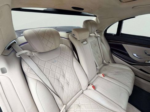 Used 2017 Mercedes-Benz S 550 4MATIC Sedan image 37