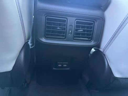 Used 2022 Toyota RAV4 Limited image 33