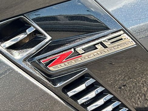 Used 2017 Chevrolet Corvette Z06 RWD image 11