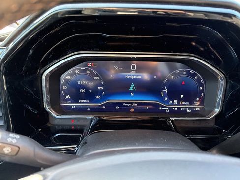 Used 2024 Chevrolet Silverado 1500 LT AWD/4WD image 9