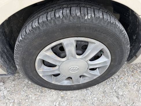 Used 2008 Buick LaCrosse CX FWD image 12
