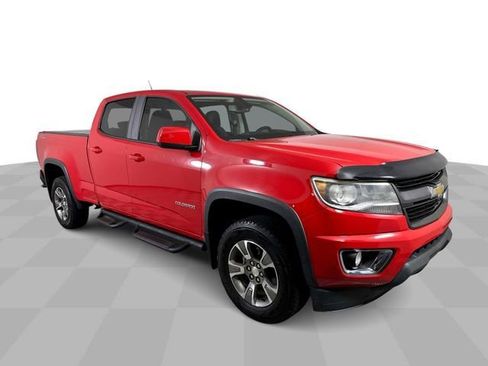 Used 2015 Chevrolet Colorado Z71 AWD/4WD image 2
