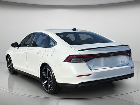 Used 2025 Honda Accord Sport image 22