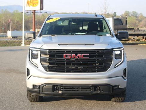 Used 2022 GMC Sierra 1500 Elevation w/ Preferred Package AWD/4WD image 2