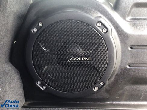 Used 2022 Jeep Wrangler Unlimited Sahara w/ Cold Weather Group image 34