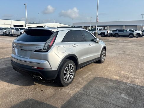 Used 2019 Cadillac XT4 Sport w/ Cold Weather Package FWD image 5