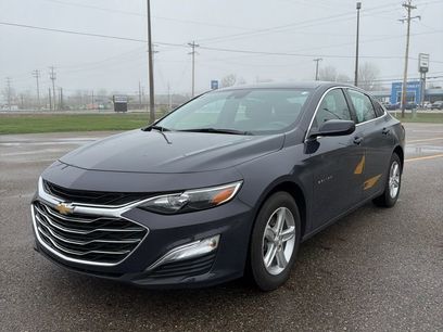 Used 2025 Chevrolet Malibu LS