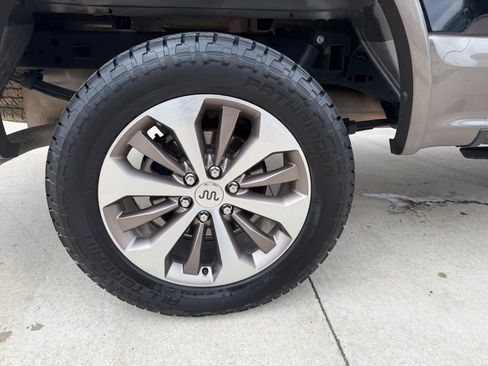 Used 2019 Ford F150 King Ranch w/ Equipment Group 601A Luxury AWD/4WD image 71
