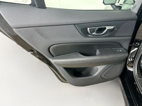 Used 2023 Volvo S60 B5 Plus FWD image 27
