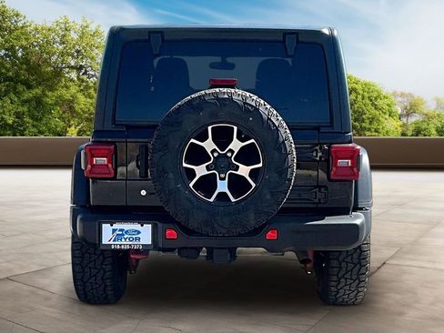 Used 2018 Jeep Wrangler Unlimited Rubicon AWD/4WD image 2