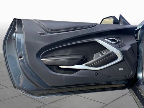 Used 2022 Chevrolet Camaro LT RWD image 20