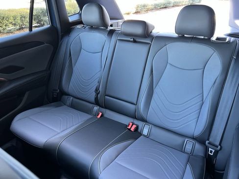 New 2026 Volkswagen Tiguan SE R-Line image 23