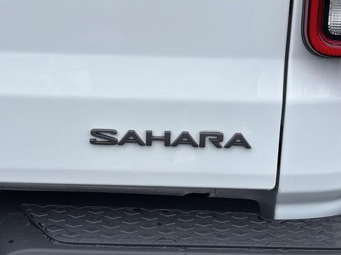 New 2026 Jeep Gladiator Sport S image 13