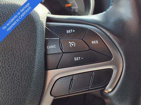 Used 2018 Jeep Grand Cherokee Laredo AWD/4WD image 29