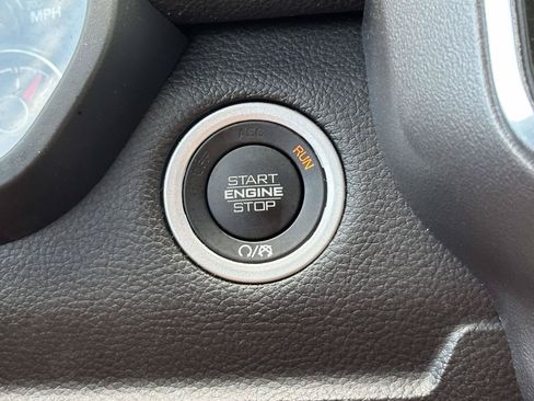 Used 2023 RAM 1500 Laramie AWD/4WD image 19