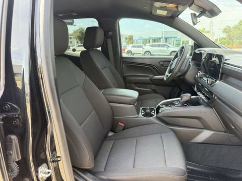 Certified 2024 Chevrolet Colorado Trail Boss w/ Technology Package AWD/4WD image 33