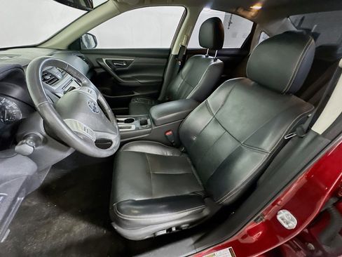Used 2016 Nissan Altima 2.5 SL w/ 2.5 Technology Package image 13