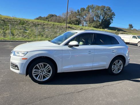 Used 2020 Audi Q5 Prestige w/ Prestige Package image 7