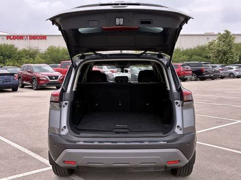 Used 2023 Nissan Rogue SV FWD image 35