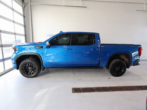 Certified 2022 GMC Sierra 1500 AT4X image 7