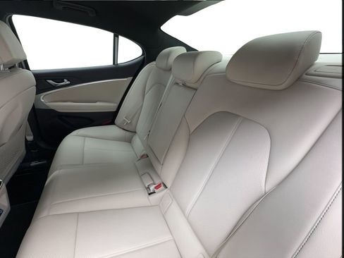 Used 2026 Genesis G70 2.5T RWD image 21