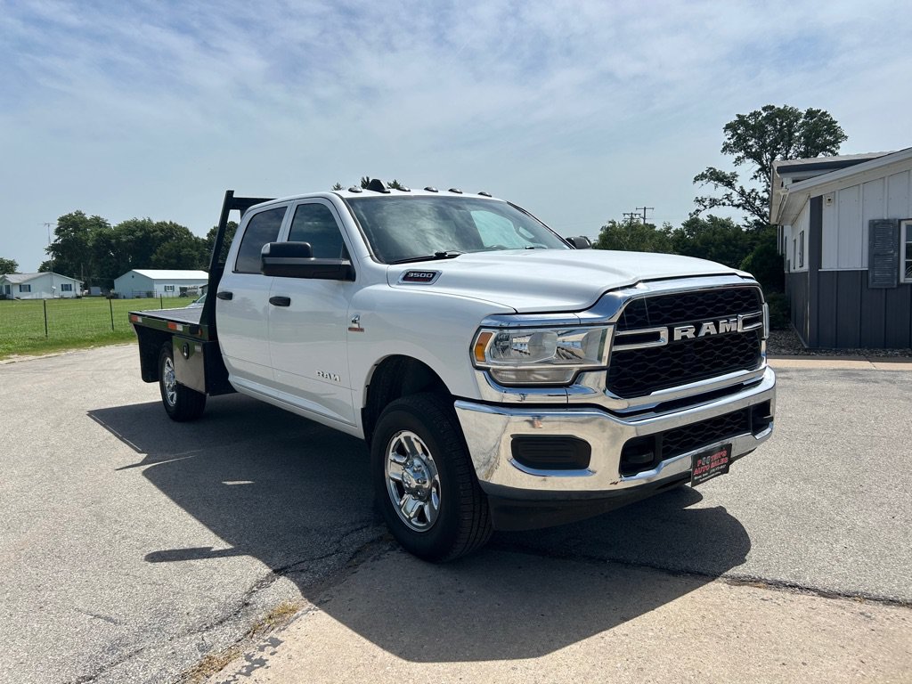 Used 2021 RAM 3500 Tradesman w/ Chrome Appearance Group RWD image 3