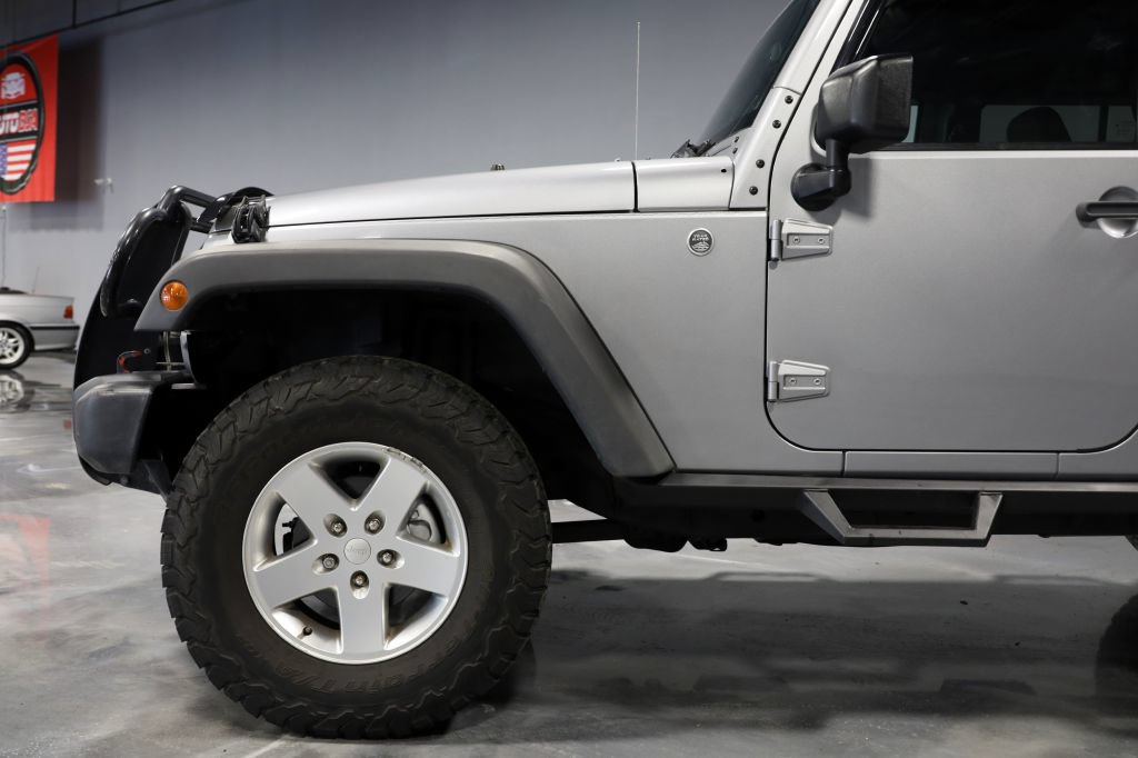 Used 2014 Jeep Wrangler Unlimited Sport w/ Quick Order Package 24S AWD/4WD image 31