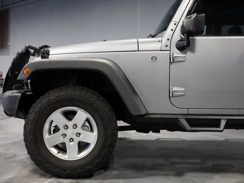 Used 2014 Jeep Wrangler Unlimited Sport w/ Quick Order Package 24S AWD/4WD image 31