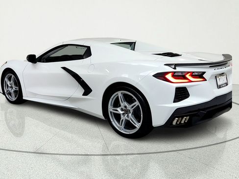 Used 2024 Chevrolet Corvette Stingray Premium Conv w/ Battery Protection Package RWD image 3