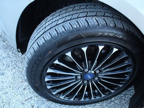 Used 2015 Ford Fusion Titanium image 9