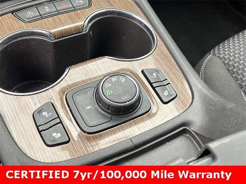 Used 2021 GMC Acadia SLE w/ Driver Convenience Package image 22