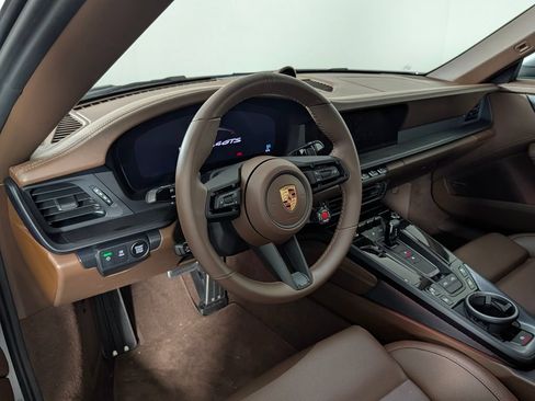 Certified 2026 Porsche 911 Targa 4 GTS AWD/4WD image 4