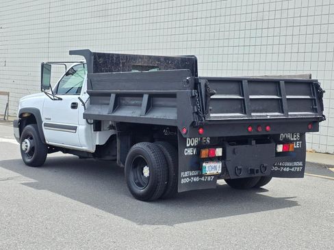 Used 2004 Chevrolet Silverado 3500 4x4 Regular Cab w/ Snow Plow Prep Package image 6