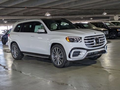 New 2026 Mercedes-Benz GLS 580 GLS 580 image 7