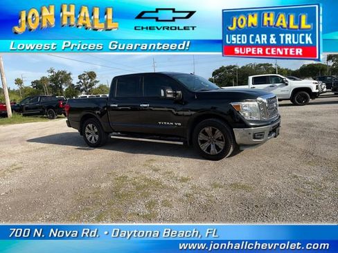 Used 2018 Nissan Titan SV w/ SV Convenience Package AWD/4WD image 20