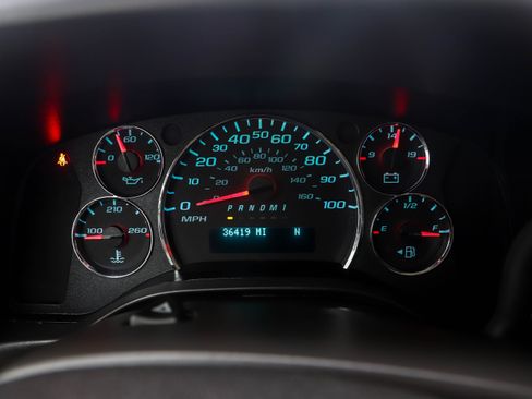 Used 2024 Chevrolet Express 3500 LT w/ LT Preferred Equipment Group RWD image 19