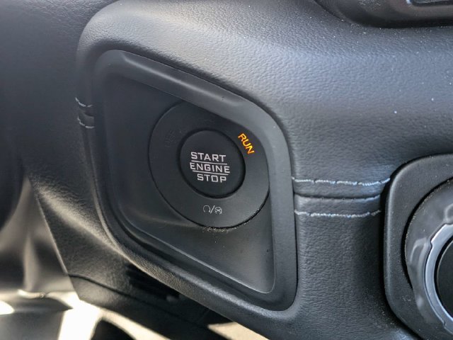 Used 2025 Jeep Gladiator Sport AWD/4WD image 27
