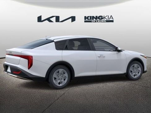 New 2025 Kia K4 LX image 7