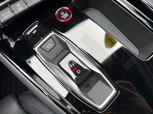 Used 2023 Audi RS e-tron GT w/ Carbon Performance Package image 28